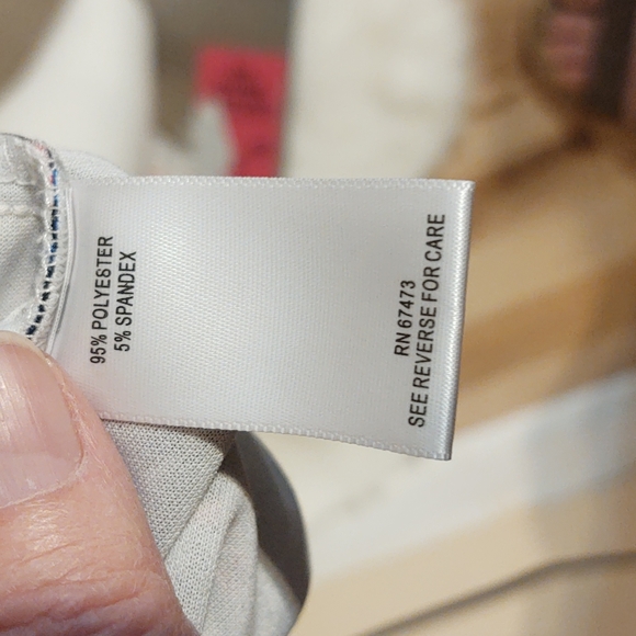 Just...Taylor Sleeveless Shift Dress - Picture 9 of 10